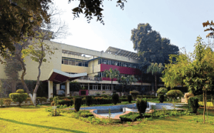 A National Institution Bridging Science, Society and Policy